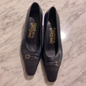 Salvatore Ferragamo Navy Pumps Sz 6